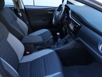 Toyota Auris II Hatchback 5d Facelifting 1.6 Valvematic 132KM 2018 Toyota Auris 1.6 Valvematic, Salon Polska, zdjęcie 8