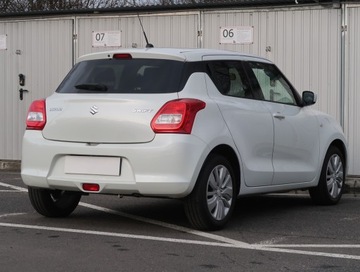 Suzuki Swift VI Hatchback 1.2 DualJet 90KM 2019 Suzuki Swift 1.2 DualJet, Salon Polska, zdjęcie 4