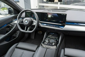 BMW Seria 5 G90-91 Touring 2.0 520d 197KM 2025 BMW 520 xDrive Sedan - DEMO - Koła zimowe w, zdjęcie 18