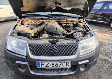 Suzuki Grand Vitara II SUV 1.9 DDiS 129KM 2007 Suzuki Grand Vitara 112007r, 1.9 DIESEL. 4x4. Przetarty prawy bok. Jezdzi., zdjęcie 4