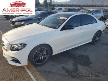 Mercedes Klasa E W213 2019 Mercedes-Benz Klasa E E 300 2.0 Benzyna 241KM