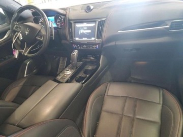 Maserati Levante 2019 Maserati Levante 2019r., Sport 3.0 Benzyna 350KM, zdjęcie 7