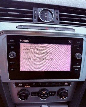 Volkswagen Passat B8 Variant 2.0 TDI BlueMotion SCR 150KM 2018 Volkswagen Passat Volkswagen Passat 2.0 TDI BMT SCR Comfortline DSG7 2.0, zdjęcie 37