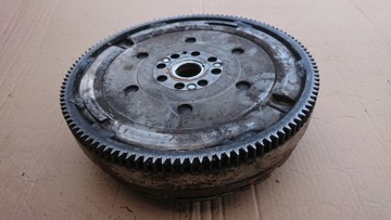 KOLO DVOUHMOTNÉ MAZDA 2.2 SH01-16410-Z06