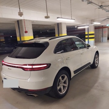 Porsche Macan 2020 Porsche Macan Porsche Macan, 2020r., 4x4, 2.0L 2.0 Benzyna 248KM, zdjęcie 2