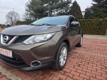 Nissan Qashqai II Crossover 1.2 DIG-T 115KM 2014 Nissan Qashqai Panorama Dach Nawicacja Kamera Cofania 1.2 Benzyna 115KM, zdjęcie 1
