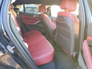 BMW X6 G06 2022 BMW X6 M50i 2022 4.4 Benzyna 523KM, zdjęcie 11