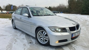 BMW Seria 3 E90-91-92-93 Limuzyna E90 320i 150KM 2005 BMW 320 2.0i 150KM # Climatronic # 2x PDC # Szyber, zdjęcie 2