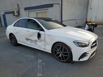 Mercedes Klasa E W214 2023 Mercedes-Benz Klasa E 350 2023 2.0l 2.0 Benzyna 255KM, zdjęcie 4