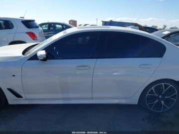 BMW Seria 5 G30-G31 2021 BMW Seria 5 540i 2021 3.0l 3.0 Benzyna 335KM, zdjęcie 2