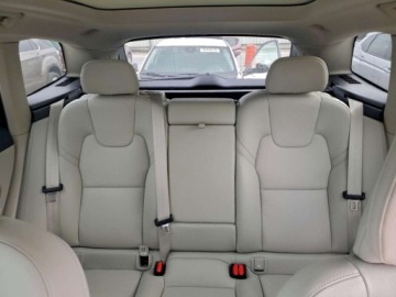Volvo XC60 II 2022 Volvo XC 60 B5 Momentum 2022 2.0 Benzyna 247KM, zdjęcie 10