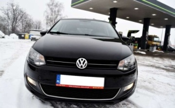 Volkswagen Polo V Hatchback 5d 1.2 70KM 2012 Volkswagen Polo Nawigacja, Czujniki parkowania, Podgrzewane fotele 1.2 70KM, zdjęcie 14