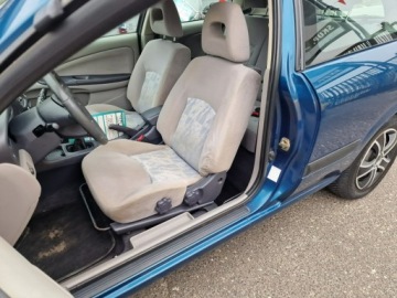 Nissan Almera II Hatchback 1.5 90KM 2003 Nissan Almera 1.5 Benzyna 90 KM, Klimatyzacja, El., zdjęcie 4