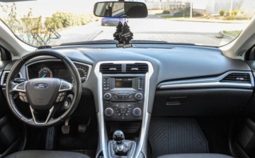 Ford Mondeo V Sedan 1.5 EcoBoost 160KM 2015 Ford Mondeo Salon PL 2015 r. 1.5 Benzyna 160KM, zdjęcie 9