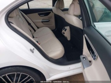 Mercedes Klasa C W206 2023 Mercedes-Benz Klasa C 300, 2023r., 4x4, 2.0L 2.0 Benzyna 255KM, zdjęcie 10