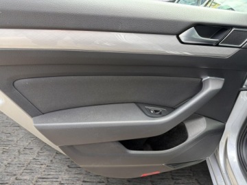 Volkswagen Passat B8 Variant Facelifting 1.5 TSI EVO 150KM 2022 Volkswagen Passat Passat B8 1.5 TSI / 150 KM Busin, zdjęcie 28