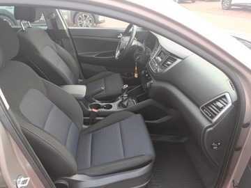 Hyundai Tucson III SUV 1.6 GDI 132KM 2017 Hyundai Tucson 1.6 GDI BlueDrive Comfort 2WD II (2, zdjęcie 9
