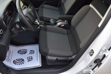 Citroen C3 Aircross  I Crossover 1.2 PureTech 110KM 2018 Citroen C3 Aircross NawigacjaKamera Asystenty Klimatronic Tempomat, zdjęcie 14