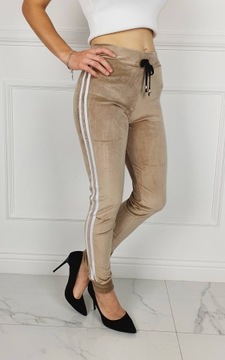 УЗКИЕ БРЮКИ ЖЕНСКИЕ – В ПОЛОСКУ Цвета