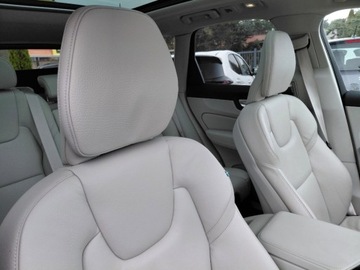 Volvo XC60 II 2023 Volvo XC 60 Lift mHEV Automat Kamera 360 Skora Panorama Radar 2.0 Benzyna, zdjęcie 16