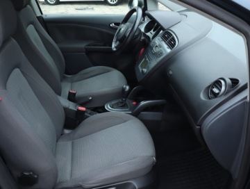 Seat Altea XL 2.0 TDI 140KM 2007 Seat Altea 2.0 TDI, DSG, Klima, Klimatronic,ALU, zdjęcie 8
