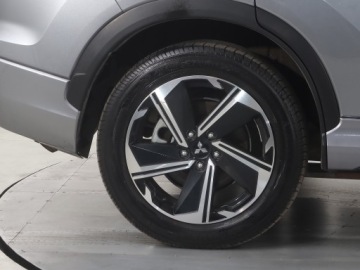 Mitsubishi Eclipse Cross SUV PHEV 2.4 188KM 2023 Mitsubishi Eclipse Cross Plug-in-Hybrid, zdjęcie 13