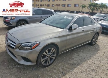 Mercedes Klasa C W205 2019 Mercedes-Benz Klasa C 300 4Matic 2019 2.0L 2.0 Benzyna 255KM