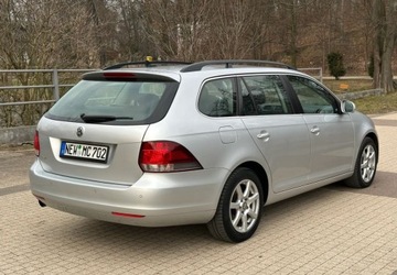 Volkswagen Golf VI Variant 1.6 TDI-CR DPF BlueMotion 105KM 2011 Volkswagen Golf Volkswagen Golf 1.6 TDI DPF DSG Highline 1.6 Diesel 105KM, zdjęcie 2