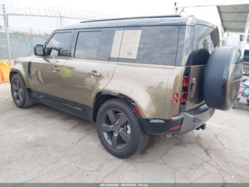 Land Rover Defender IV (L663) 2023 Land Rover Defender 110 X-Dynamic SE 2023 3.0l 3.0 Benzyna 395KM, zdjęcie 3