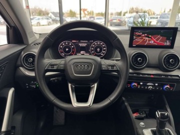 Audi Q2 SUV Facelifting 1.5 35 TFSI 150KM 2021 Audi Q2 35 TFSI S Line Kamera cofania Nawigacja LED Podgrzewane fotele, zdjęcie 13
