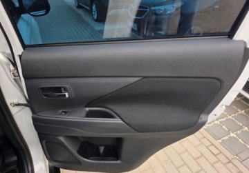 Mitsubishi Outlander III SUV Facelifting 2015 2.0 MIVEC 150KM 2015 Mitsubishi Outlander 2.0Benz 150KM Kamera ALU Temp Grz.Fotele Serwis Faktu, zdjęcie 12