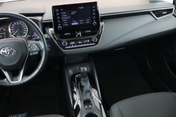 Toyota Corolla XII Sedan 1.8 Hybrid 122KM 2022 Toyota Corolla 1.8 Hybrid, Salon Polska, zdjęcie 7