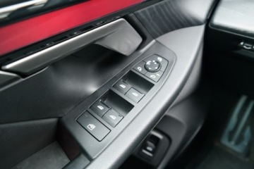 BMW Seria 5 G90-91 2024 BMW 550 BMW 550e M Pro HAK Adaptive LED Bowers&amp;Wil, zdjęcie 19