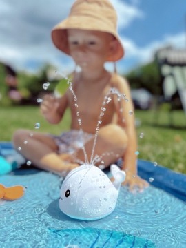 ИГРУШКА ДЛЯ ВАННЫ КИТ, ПРОРАЩИВАЮЩАЯ ВОДУ, СВЕТОДИОДНЫЙ ФОНТАН WOOPIE BABY