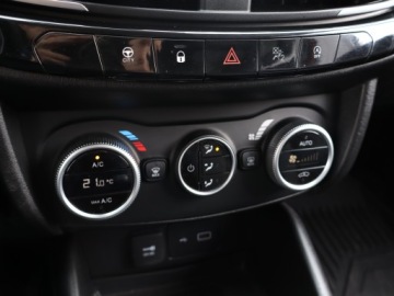 Fiat Tipo II Hatchback Facelifting 1.0 T3 Turbo 100KM 2022 Fiat Tipo 1.0 FireFly, Salon Polska, zdjęcie 17