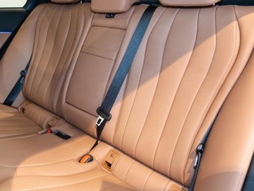 Mercedes Klasa E W214 Sedan 2.0 200 204KM 2024 MERCEDES-BENZ E Klasa 200 AMG Sedan 2.0 (204KM) 2024, zdjęcie 9