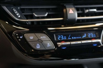 Toyota C-HR I Crossover Facelifting 1.8 Hybrid 122KM 2022 Toyota C-HR 1.8 Hybrid GPF GR Sport 1.8 Hybryda 122KM, zdjęcie 31