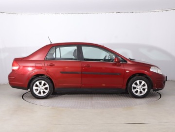 Nissan Tiida Sedan 1.6 i 110KM 2009 Nissan Tiida 1.6 i 16V, Klima, Klimatronic,ALU, zdjęcie 5