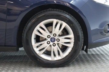 Ford Focus III Kombi 1.6 Duratorq TDCi DPF 115KM 2013 Ford Focus 1.6 TDCi, Navi, Klima, Parktronic,ALU, zdjęcie 14