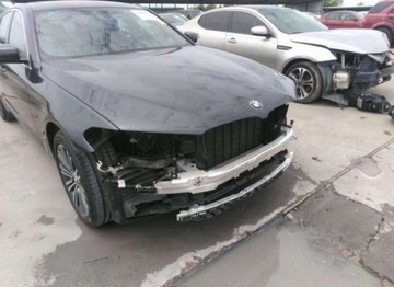 BMW Seria 5 G30-G31 2019 BMW Seria 5 2019, 2.0L, PLUG-IN HYBRID, od ube..., zdjęcie 4