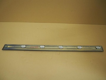 LIŠTA DVEŘE LEVÝ PŘEDNÍ MERCEDES W210 A2106900302