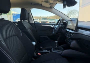Ford Focus IV Hatchback Facelifting 1.0 EcoBoost 125KM 2022 Ford Focus 1.0 EcoBoost 125KM MT6 Titanium Salon PL ASO I-wszy wlasciciel, zdjęcie 28