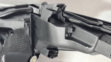 ФАРА ПРАВАЯ ПРАВАЯ TOYOTA CAMRY VIII 2021-> EU