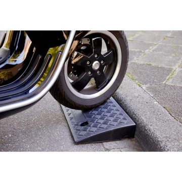 Подъемник для подъездной дороги 2 шт.