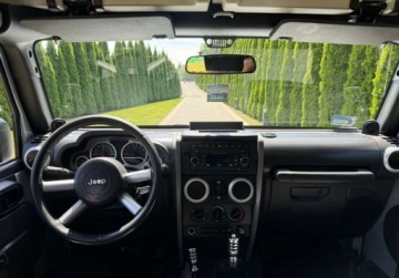 Jeep Wrangler III Terenowy 3.8 i V6 12V 200KM 2008 Jeep Wrangler 3.8 Benzyna 199KM, zdjęcie 13