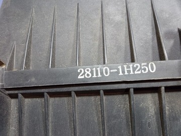 HYUNDAI I30 I 1.6 CRDI POUZDRO FILTRU VZDUCHU 28110-1H250