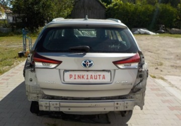 Toyota Auris II 2016 Toyota Auris Okazja 1.8 Hybryda 100KM, zdjęcie 8