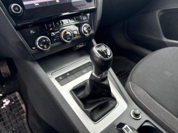 Skoda Octavia III Liftback Facelifting 2.0 TDI 150KM 2019 Skoda Octavia 2.0 TDI 150KM Ambition DSG Pakiet Am, zdjęcie 18