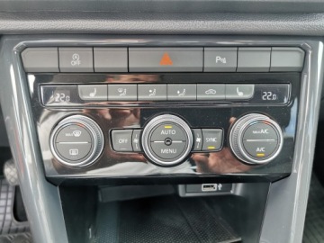 Volkswagen T-Roc I SUV 1.5 TSI ACT 150KM 2018 Volkswagen T-Roc 1.5 TSI ACT Advance I (2017-2025), zdjęcie 19