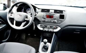 Kia Rio III Hatchback 3d 1.2 DOHC CVVT 85KM 2012 Kia Rio Klimatyzacja, Bluetooth, Zadbany 1.2 Benzyna 85KM, zdjęcie 8